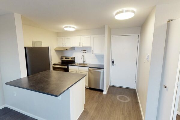 3D tour thumbnail for 1430 Humboldt unit 402.