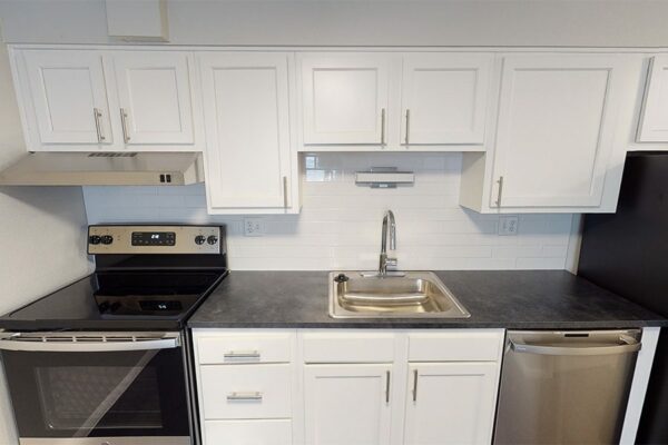 3D tour thumbnail for 1430 Humboldt unit 403.