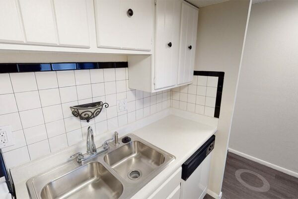 3D tour thumbnail for 1430 Humboldt unit 502.