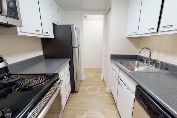 3D tour thumbnail for 950 Lafayette unit 101.