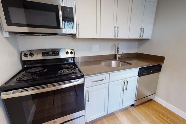 3D tour thumbnail for 950 Lafayette unit 406.