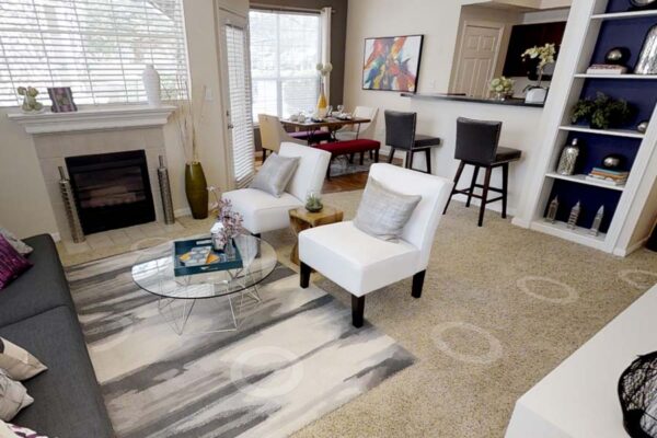 3D tour thumbnail for Timber Creek apartment.