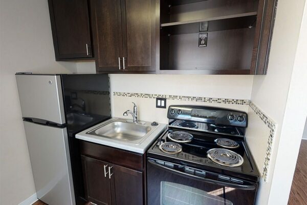 3D tour thumbnail for 870 Cherry unit 304.