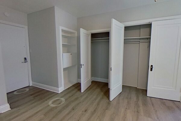 Virtual tour thumbnail for 960 Grant plan S2.