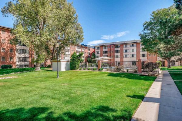 Exterior photograph of Colorado Station Apartments in Denver, CO.