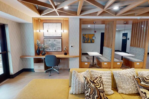 3D tour thumbnail for Story amenities.