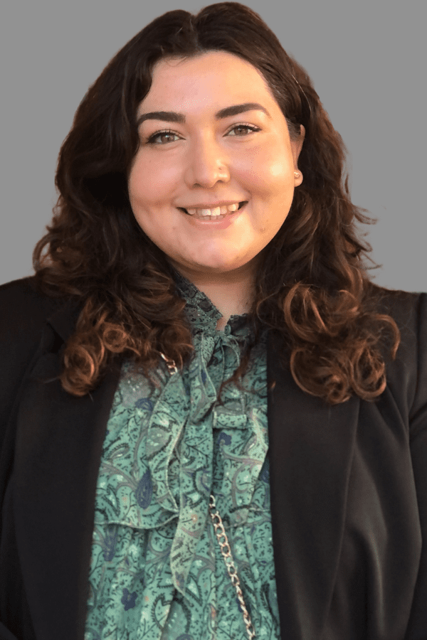Chloe Connor, Move-in Coordinator