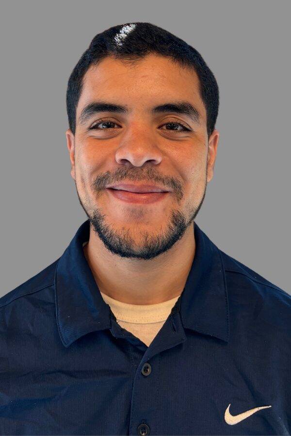 headshot of zakaria