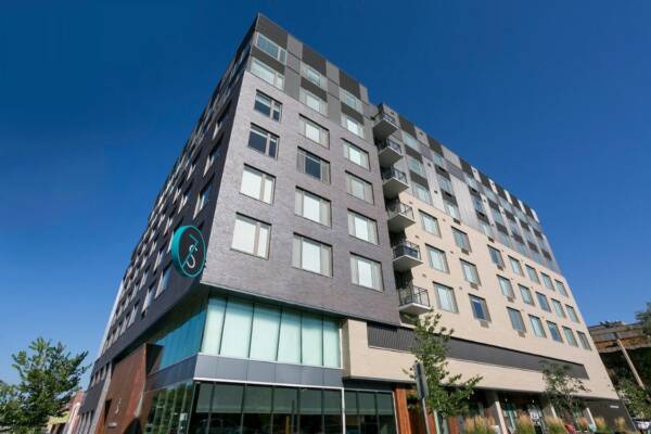 7/s denver haus building exterior view