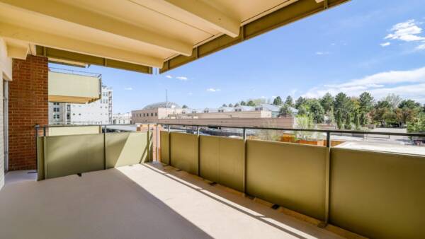 massive balcony with mountain views